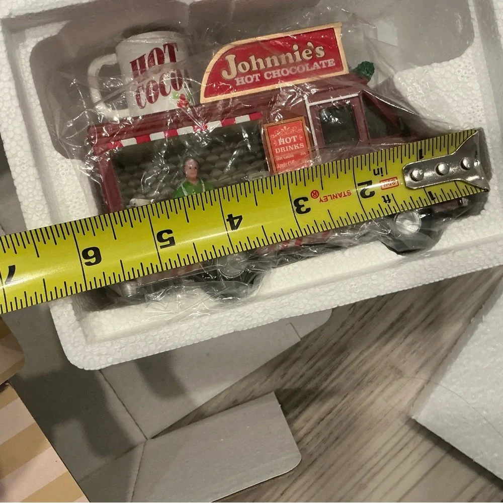Lemax Johnnie's Hot Chocolate Truck Figurine